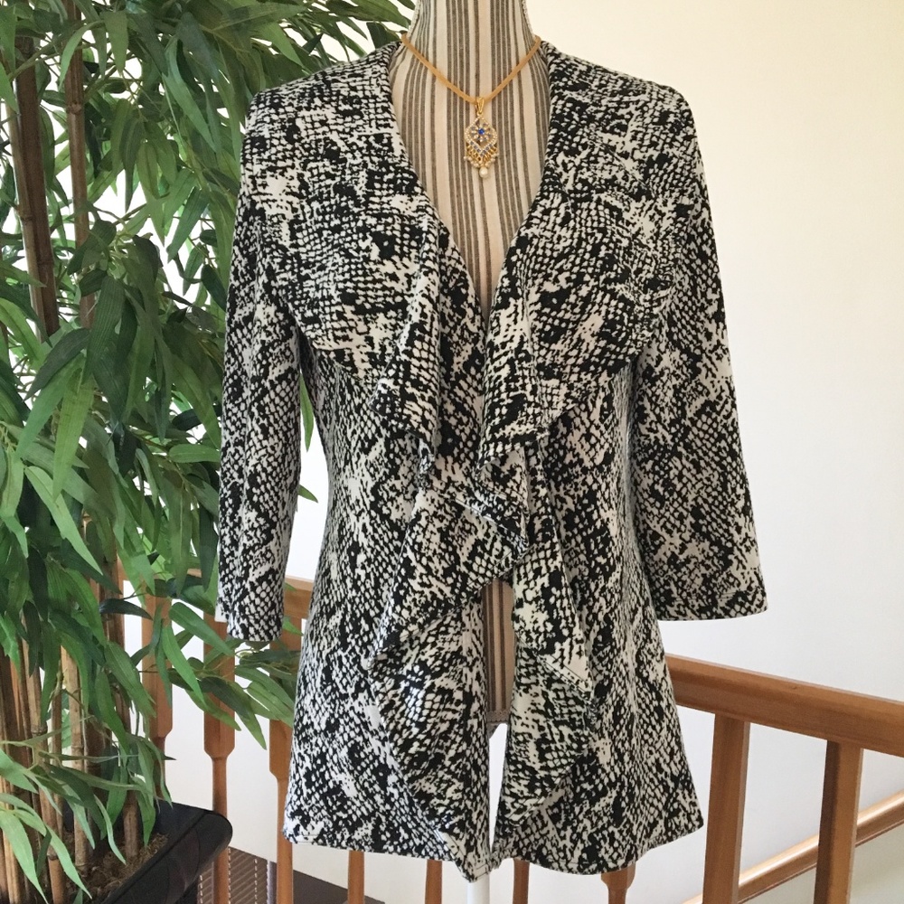 Calvin Klein Open Front Ruffle Blazer Size 4 - Picture 2 of 9